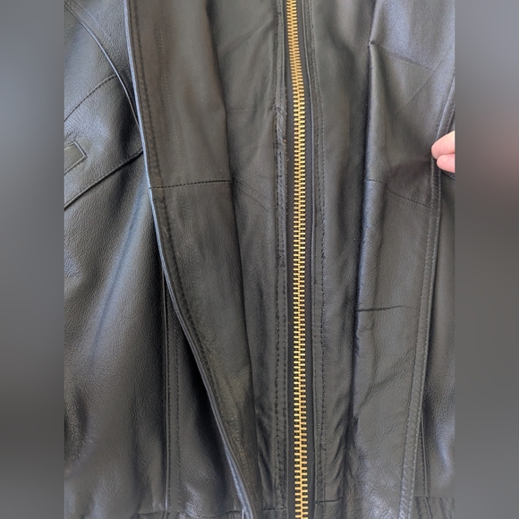 Lucky Leather Co. Men's Black Leather Jacket - Picture 8 of 11
